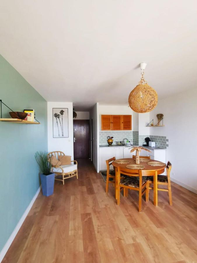 "Les Palmiers" Studio Spacieux Vue Mer Terrasse & Parking Saint-Cyr-sur-Mer Exterior photo